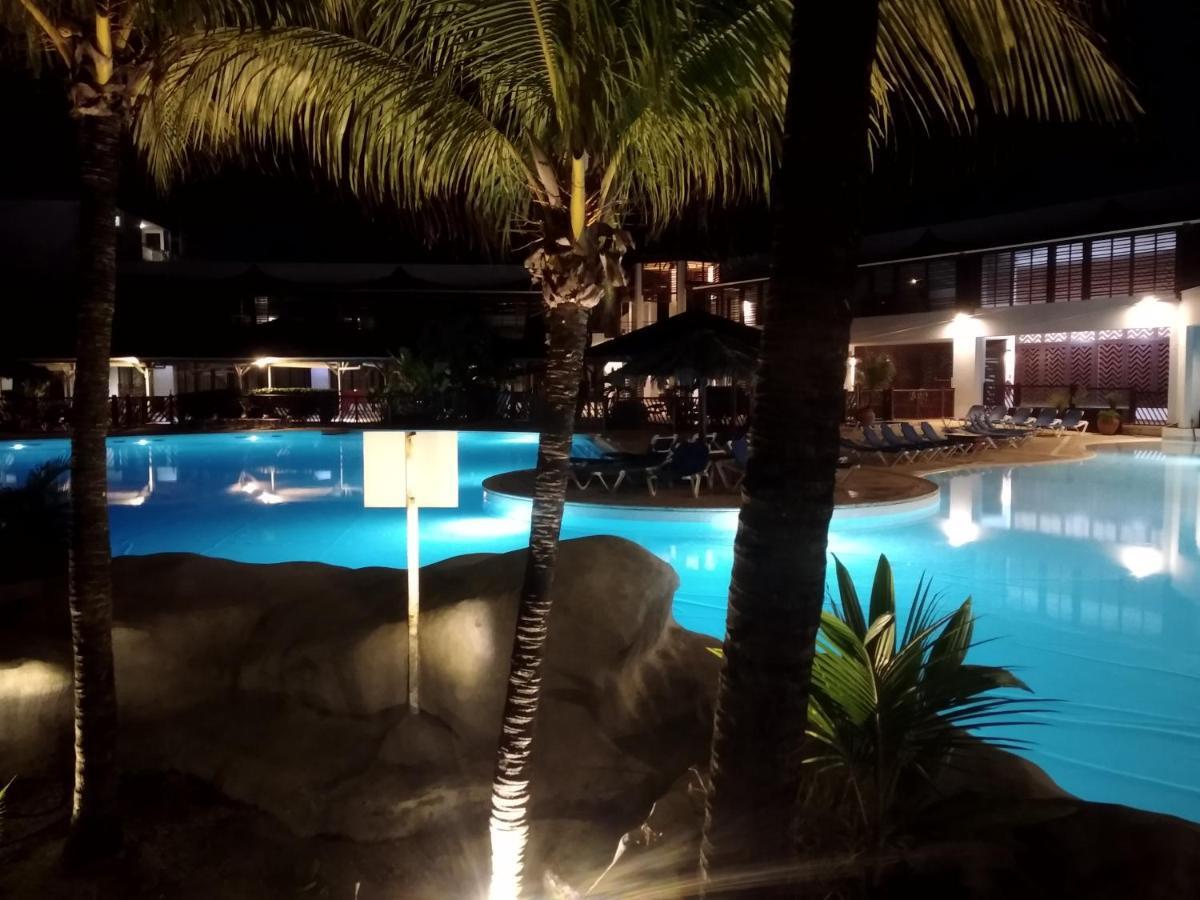 Studio Avec Grande Piscine, Plage Vanille Caraibes Saint-Francois  Exterior foto